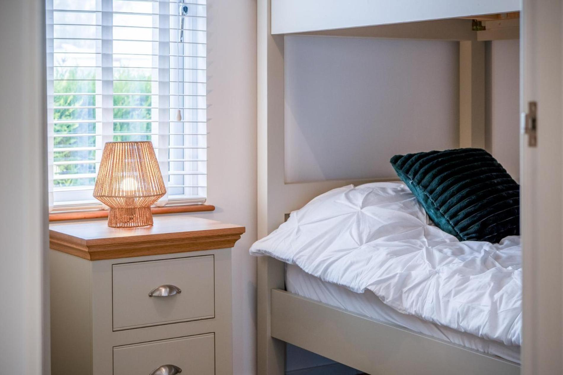 Swallow - 3 Bedroom - Wisemans Bridge * Stepaside (Pembrokeshire)